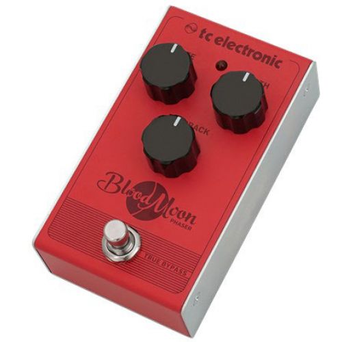 0 TC ELECTRONIC - BLOOD MOON PHASER