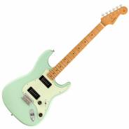 FENDER Noventa Stratocaster Maple Fingerboard Surf Green