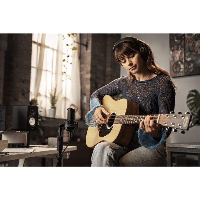 Microfono a Condensatore Cardioide per Voce e Strumenti SHURE SM4-K