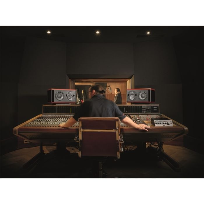 Monitor da studio amplificato a 3 vie FOCAL TRIO 6 ST6 Red Burr Ash