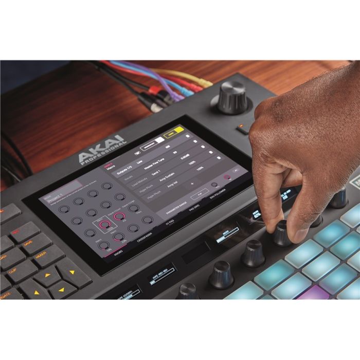 akai-professional-force-