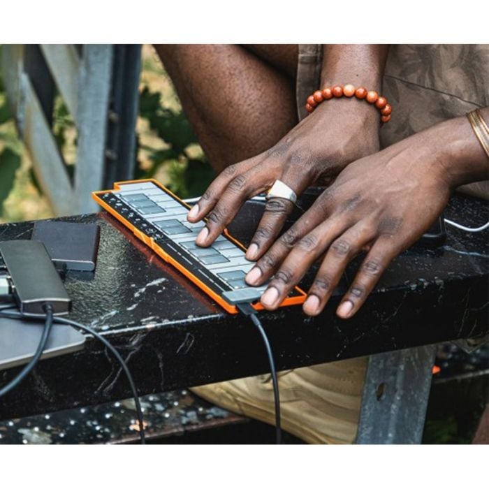 Tastiera MIDI Compatta Ripiegabile Arancione KORG nanoKEY Fold Lava Orange