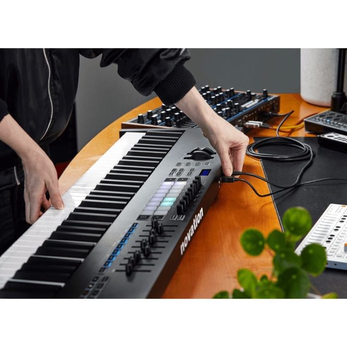 Controller 88 Tasti MIDI USB Novation Launchkey 88 MK3