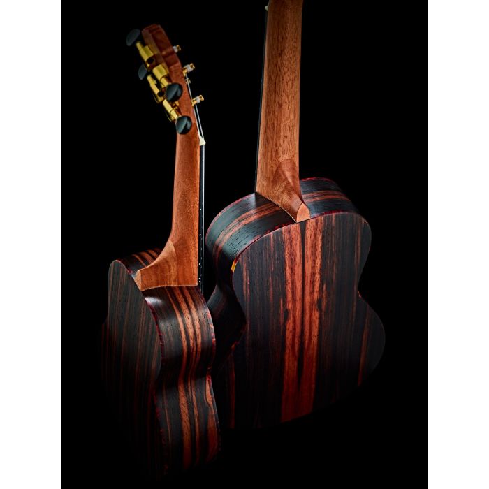 Ukulele Soprano Ortega RUEB-SO Ukulele Soprano Open Pore Finish con Borsa