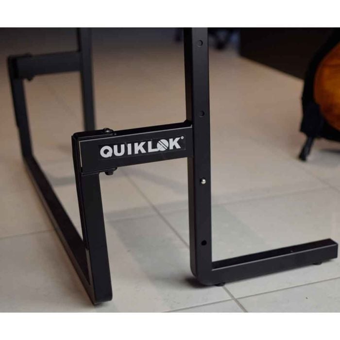 Postazione DJ pieghevole, Supporto ad altezza regolabile, Tavolo per Computer portatile
Quik Lok DJ233