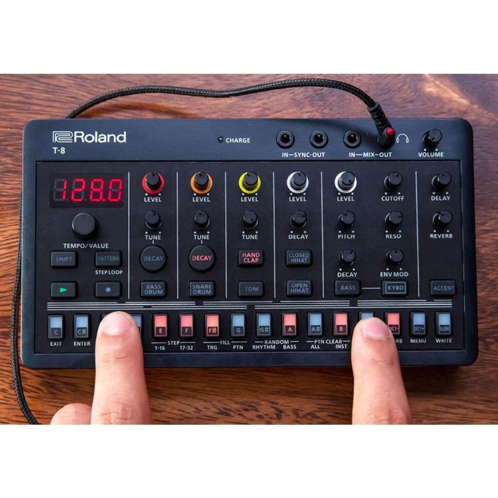 Drum Machine portatile serie Aira Compact Roland T-8 Beat Machine
