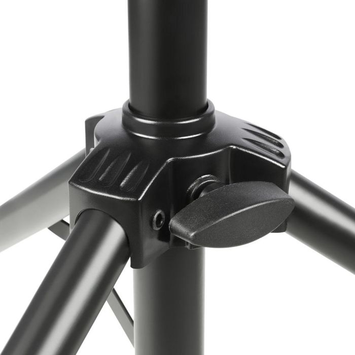 Leggio per spartiti musicali con piano d’appoggio forato nero
Adam Hall SMS 2