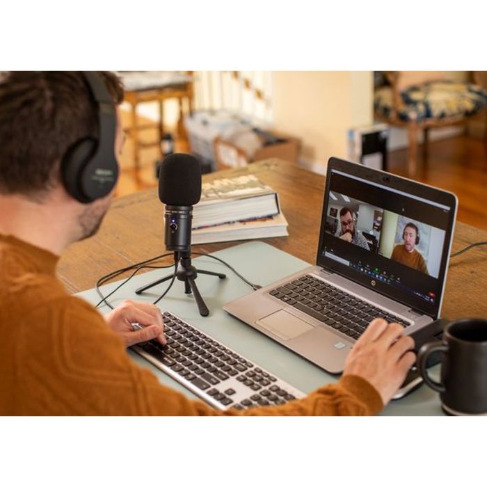 Microfono USB per Podcast e Streaming ZOOM ZUM-2PMP Kit Podcast